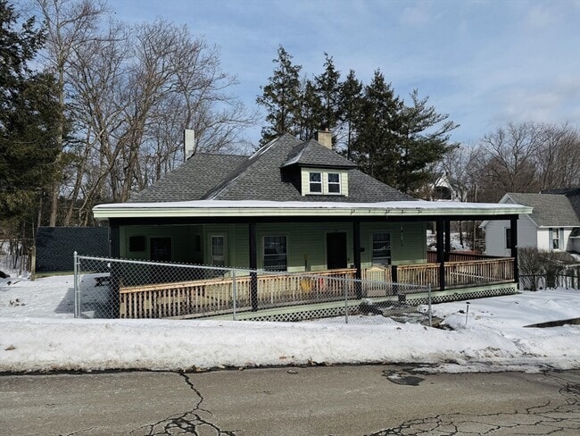 property at 258 Wallingford Ave