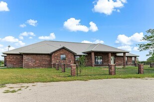 8321 Co Rd 200 in Burnet, TX - Building Photo