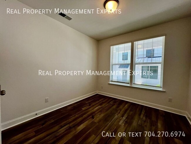 12110 Storm Ln in Charlotte, NC - Building Photo - Building Photo