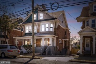 57 Sanhican Dr in Trenton, NJ - Building Photo