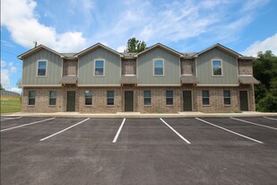 1222 Brad Cir in Lindale, TX - Building Photo