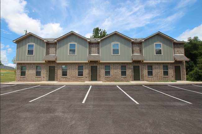 property at 1222 Brad Cir