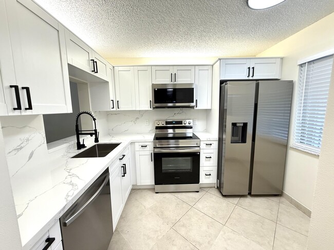 property at 6649 Somerset Dr