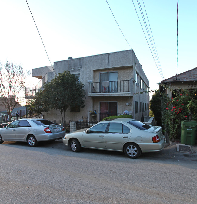 724 Bernard St in Los Angeles, CA - Foto de edificio - Building Photo