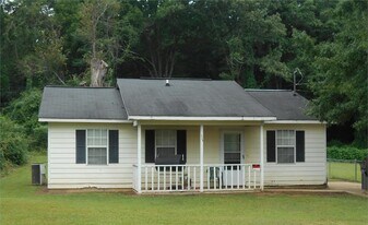 17 Barnard Ave in Lagrange, GA - Building Photo