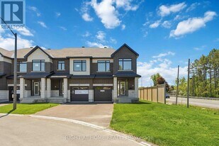 453 Haresfield Ct in Ottawa, ON - Building Photo