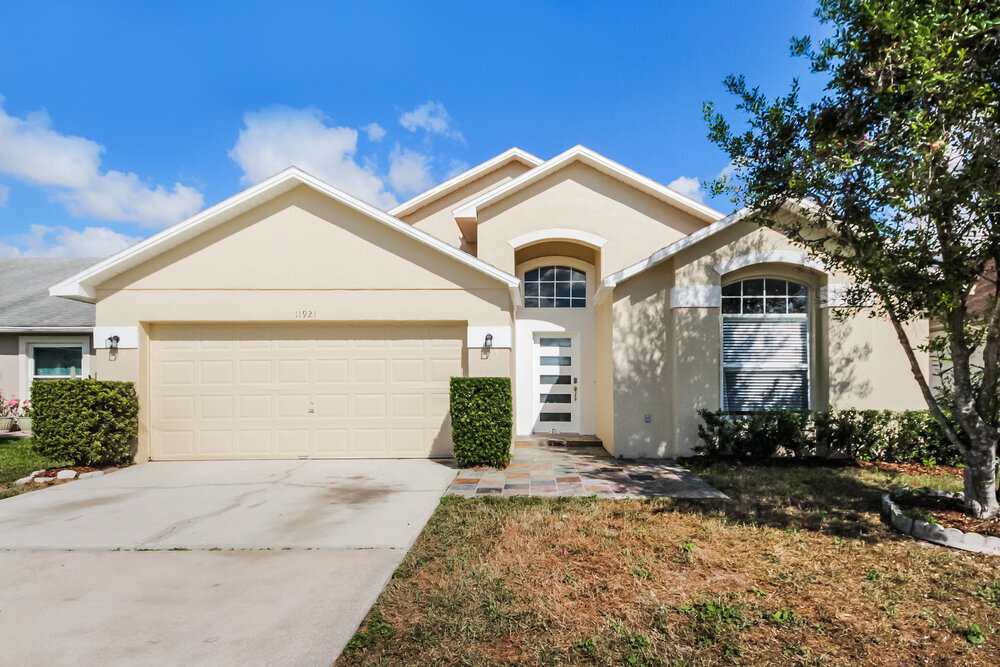 11921 Hatcher Cir in Orlando, FL - Building Photo