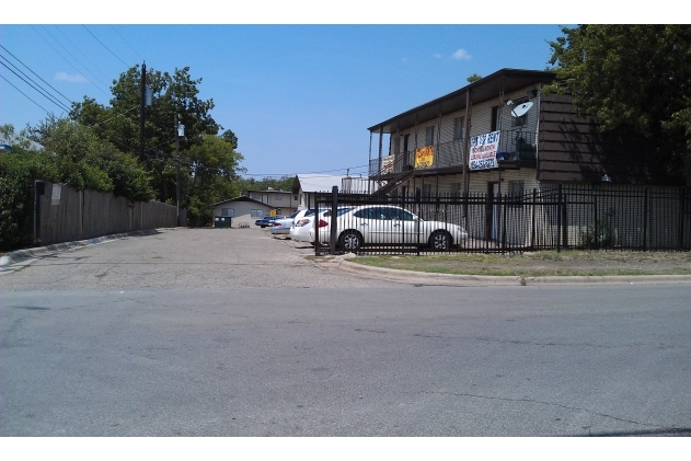 1101-1019 College St in Killeen, TX - Building Photo