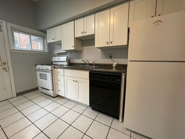 625 Bellefonte St in Pittsburgh, PA - Building Photo - Building Photo