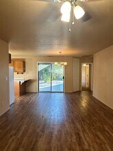1573-1575 Victor Ave in Redding, CA - Building Photo - Building Photo