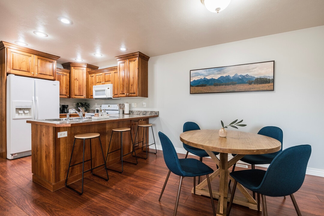 406 Neff Cir in Blackfoot, ID - Foto de edificio