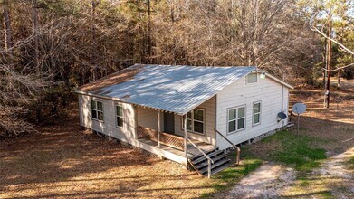 2405 County Rd 2235 in Cleveland, TX - Building Photo - Building Photo