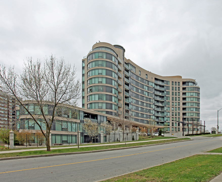 Bellair Gardens in Toronto, ON - Building Photo