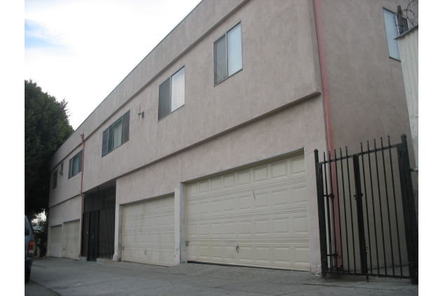 2345 Alta St in Los Angeles, CA - Foto de edificio