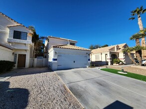 2257 Chatfield Dr in Las Vegas, NV - Building Photo - Building Photo