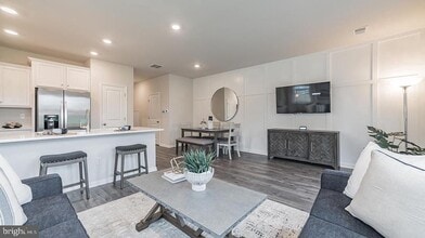 33 Nelsons Wy in Mount Holly, NJ - Building Photo - Building Photo