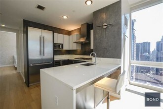 247 W 46th St-Unit -#4003 in New York, NY - Building Photo - Building Photo