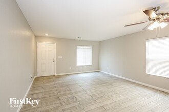 5628 N Siena Rose St in North Las Vegas, NV - Building Photo - Building Photo