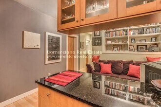 31 Cunard St, Unit 2 in Boston, MA - Building Photo - Building Photo