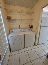 7959 NW 41 Ct in Fort Lauderdale, FL - Building Photo - Building Photo