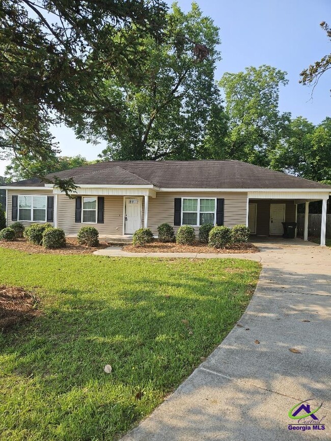 property at 101 Azalea Ave