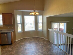 5423 S Valdai Way in Aurora, CO - Building Photo - Building Photo