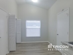 714 49th St E in Bradenton, FL - Building Photo - Building Photo