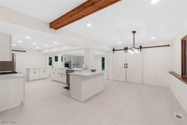 property at 3812 Ellendale Rd