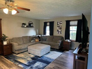 4 Compass Point Ct in Mount Vernon, OH - Building Photo - Building Photo