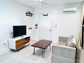 328 S Pickering Way in Montebello, CA - Building Photo - Building Photo