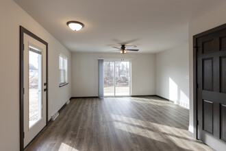 920 Green Pastures Trl in Plover, WI - Building Photo - Building Photo