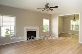 7916 Strawberry Meadows St in Raleigh, NC - Building Photo - Building Photo