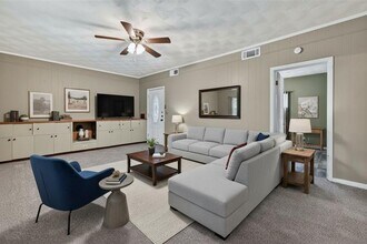 116 N Willow St in Sherman, TX - Building Photo - Building Photo