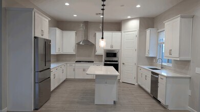 4854 E Shady Glen Ave in Scottsdale, AZ - Building Photo - Building Photo