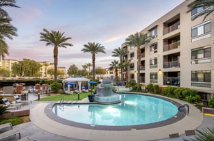 15509 N Scottsdale Rd in Scottsdale, AZ - Building Photo