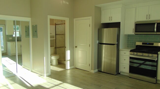 property at 6644 Forbes Ave