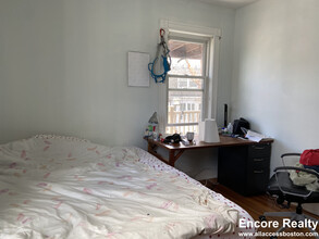 10 Cambridge Ter, Unit 3 in Cambridge, MA - Building Photo - Building Photo