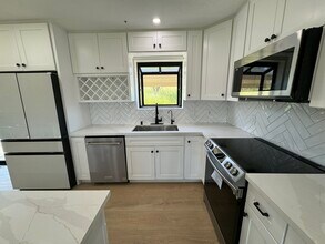 5430 Sunny Ridge Pl in Paso Robles, CA - Building Photo - Building Photo