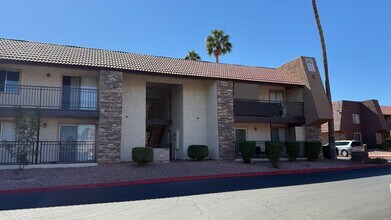 4370 Sandy River Dr in Las Vegas, NV - Building Photo - Building Photo