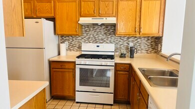 7253 Chucks Way in Loves Park, IL - Building Photo - Building Photo