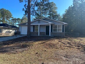 255 Glenn Bryant Rd in Hinesville, GA - Foto de edificio - Building Photo