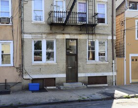 133 N 5th Ave in Mount Vernon, NY - Building Photo - Building Photo
