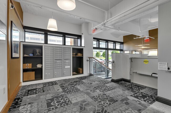 100 South in Buffalo, NY - Building Photo - Building Photo