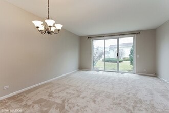 4418 W Brownstone Way in Waukegan, IL - Building Photo - Building Photo