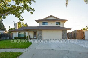 729 Mardigras Ct in Camarillo, CA - Building Photo