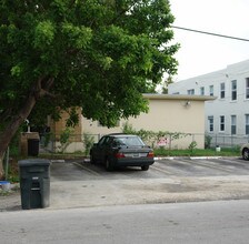 765 NE 126th St in Miami, FL - Building Photo - Building Photo