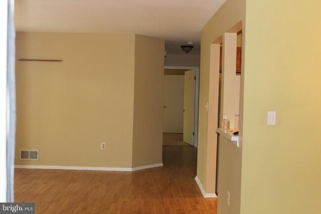 84 Cheverny Ct in Hamilton Township, NJ - Building Photo - Building Photo