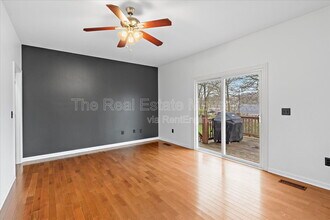 1147 Coker Cir in Chattanooga, TN - Building Photo - Building Photo