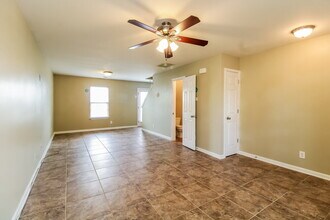 1434 Hammermill Ln in Kernersville, NC - Building Photo - Building Photo