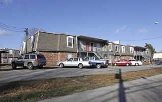 Oak Run Apartments in Louisville, KY - Building Photo
